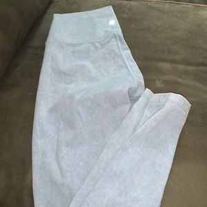 Wunderunder size 8 lululemon